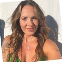 Amy Ensor's Instagram, Twitter & Facebook