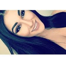 Briana Tabor's Instagram, Twitter & Facebook