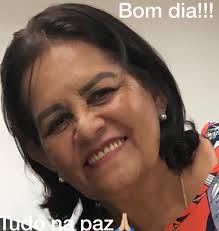 Troca de Figurinhas: Julia Matos