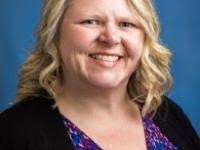 Mara Dostie's Instagram, Twitter & Facebook