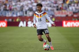 Report: Nathaniel Brown transfer still on for Bayern Munich