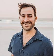 are there any fencers available to come quote and work in the next few  weeks?