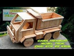 Khusus di indonesia, miniatur truk dari kardus dibuat secara manual alias hand made. Cara Membuat Mobil Mainan Dari Kayu Dengan