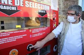 Le Cours Ouf Le Distributeur De Pain Est Reapprovisionne Pontivy Maville Com