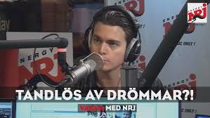 Programledare för sveriges bästa morgonshow nrj morgon. Darfor Tappar Du Tander Nar Du Drommer Nrj Sweden Youtube