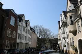 Mit dem absenden werden die datenschutzrichtlinien akzeptiert. Patriziercharme In Oberkassel Stadthaus Aus Der Grunderzeit In Rheinnahe Baum Immobilien Gmbh