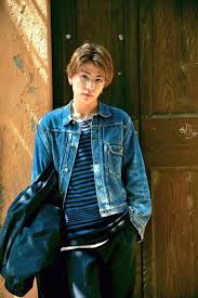pin oleh elle di iwata takanori selebritas