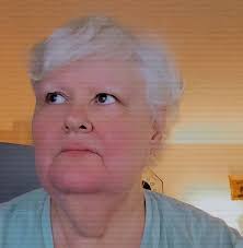 Is anybody else having issues buying the hair box?