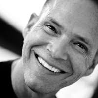 50+ perfiles de «Holland»