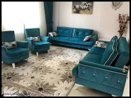 Ama bu renklere biraz canlılık katmak istiyorum halıda ve perdede. Turkuaz Oturma Grubu Modelleri Koltuk Takimlari