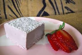 Raw Strawberry Fudge With Images Sugar Free Recipes Sugar Free Fudge Thermomix Desserts