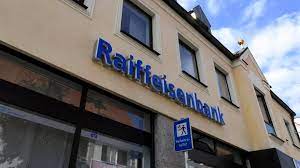 Thomas schulz sowie der vorstand der bank samt ehegatten und begleitern einen ausflug an den lech unternahmen. Landkreis Augsburg Eine Fusion Zwischen Raiffeisenbanken Sorgt Fur Arger Augsburger Allgemeine