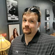 Introducing Sienna Miller for FRAME Spring 2025. @siennathing Photographed  by @eriktorstensson Stylist @clarerichardson1