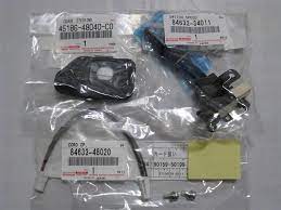 ステアリングホィールカバー 部品番号 45186 47030 ｂ0 アクアグレー 部品番号 45186 47030 ｃ0 ブラック クルコンスイッチワイヤー 部品番号 84633 48020 スクリュー ２個 部品番号 90159 50199 クルコンメインスイッチ 部品 toy car prius toyota