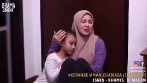 Disebabkan kesilapan orang lain, nurin aira terpaksa menanggung fitnah dan umpatan orang luar. Drama Kerana Dia Manusia Biasa