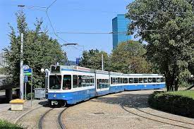 vbz be 4 8 2116 be 2 4 linie 7 wahrend einer umleitung an endhaltestelle hardplatz public transport zurich zurich