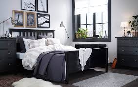 Feng shui is an ancient chinese practice of decorating that has developed over 3 to create a good feng shui bedroom you can use a variety of simple feng shui tools, these include removing the tv, computer and exercise equipment. Feng Shui Tips For Your Bedroom Ikea Qatar Blog