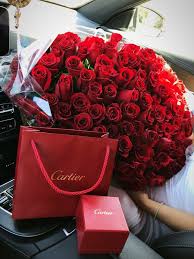 Maybe you would like to learn more about one of these? Pin By Jeronnamo On Podarki Flowers For Girlfriend Luxury Flowers Flowers Bouquet Gift