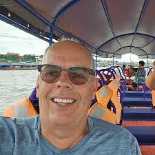 Steve Hunsicker's Instagram, Twitter & Facebook