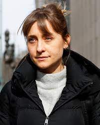 Allison mack, who appeared on the television show smallville, pleaded guilty on monday to racketeering and racketeering conspiracy. Allison Mack And Seagram S Heiress Reunite At Nxivm Trial