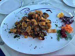 Ristorante Bagni Delfino Sorrento Restaurant Reviews Phone Number Photos Tripadvisor Sorrento Food Stuffed Mushrooms