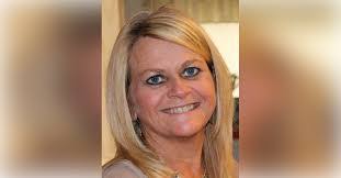 Susan Whitley's Instagram, Twitter & Facebook