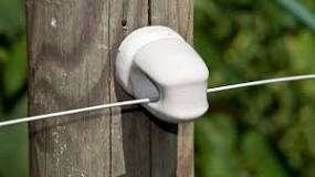 How to choose between ceramic or porcelain insulators