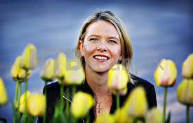 Sylvi listhaug krever at jonas gahr støre avklarer innvandringspolitikken før valget. Sylvi Listhaug I Heftig Kors Krangel Pa Facebook
