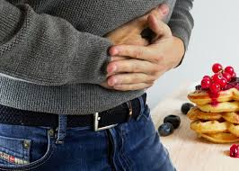 Low stomach acid can cause a feeling of fullness after eating, bloating and discomfort, and even lower your appetite (this is oftentimes the case in the elderly). Low Stomach Acid Causes And Treatment