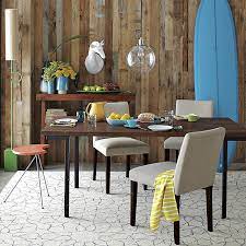 Atmosphere of a table with beautiful centerpieces will certainly make everyone near him feel comfortable. 25 Dining Table Centerpiece Ideas