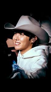 Never knew we needed COWBOY JAY TO HAPPEN UNTIL NOW 😮‍💨 I need him