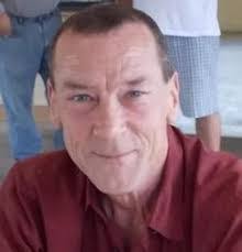 Ernest Le's Instagram, Twitter & Facebook