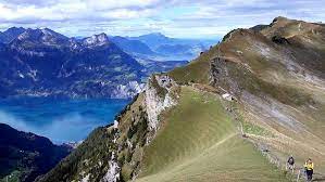 At the top of fronalpstock, there's a big new playground and a we choose the stoos ridge hike (from fronalpstock to klingenstock) and then. 562a Gratweg Stoos Sz Klingenstock Fronalpstock