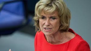 Dagmar wöhrl sitzt seit diesem jahr in der jury von die höhle der löwen. Politikerin Dagmar Wohrl Steigt Bei Hohle Der Lowen 2017 Ein