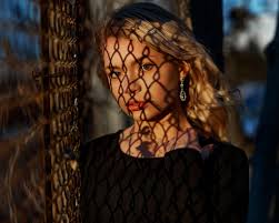 Here is our roundup of the best sunset lamps to get that golden hour glow and where to buy them. Natural Light Photography How To Improve Outdoor Portraits Bidun Art