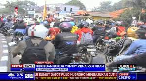 Ribuan Buruh Indofood Minta Bantuan Disnaker Purwakarta Youtube Purwakarta, provinsi jawa barat, indonesia. ribuan buruh indofood minta bantuan disnaker purwakarta