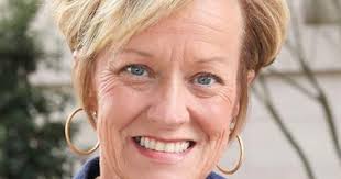 Whitfield seeks Wayne County clerk of court post