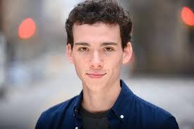 Elizabeth Porteous's Instagram, Twitter & Facebook