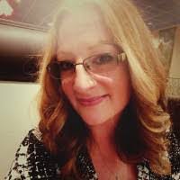 Heather Nault's Instagram, Twitter & Facebook