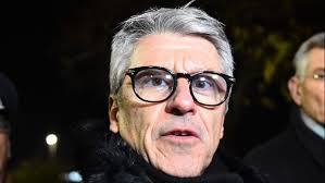 Le nouveau préfet des Alpes-Maritimes, Bernard Gonzalez vient du  Maine-et-Loire