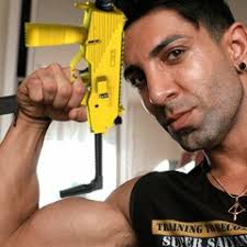 Stream Azeon & Redvious