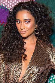 When she's onstage, she shakes her mane of blonde curls, and it adds a little something special to her shows. 30 Curly Hairstyles And Haircuts We Love Best Hairstyle Ideas For Curly Hair
