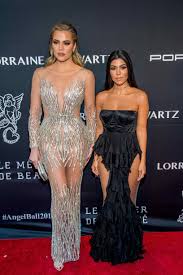 70 кг ● знак зодиака: Khloe Kardashian Sent A Cryptic Tweet Claiming Kourtney Ruined Her Oscars Night