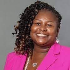 Gwendolyn Oates's Instagram, Twitter & Facebook