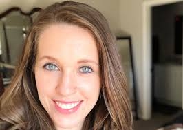 Cassie Randolph Wiki, Bio, Age, Bachelor, Sister, Height, Religion,  Birthday, Parents, Family, Ex Caelen, Silver Dress, Nationality, Ethnicity,  Twitter and Instagram |