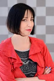 Jodi Sadler's Instagram, Twitter & Facebook