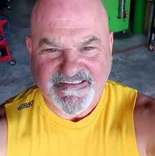 Part time diving job at Scheels in Eden Prairie