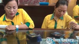 We did not find results for: Tag Kota Mojokerto Beli Emas Putih Dan Belum Dipakai Perhiasan Wanita Ini Malah Hilang Dicuri Saat Masih Di Toko Emas Tribunnews Com