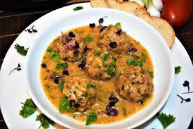 Hackballchen Mit Reis In Krautersosse Rezept Krautersosse Lebensmittel Essen Reisfleisch Rezept