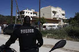 Σήμερα, τρίτη 11 μαΐου, μέσα στην οικία της στα γλυκά νερά αττικής», αναφέρει η σχετική. Zt Xdnxg6g4ivm